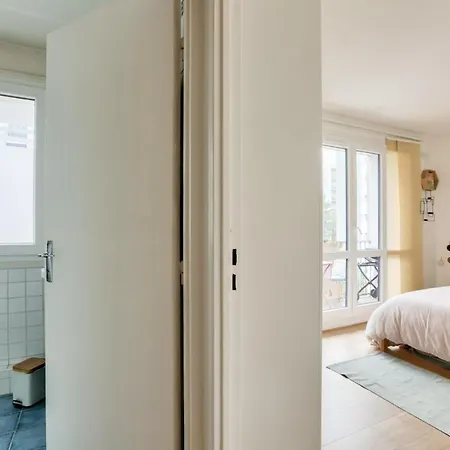 Apartamento Bright For 4 With Balcony *